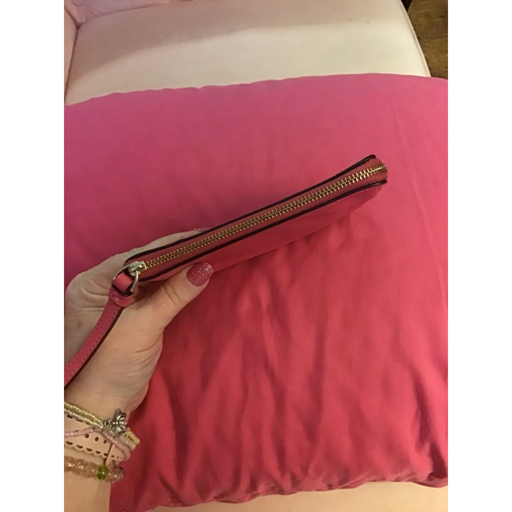 Women's Coach Pink Leather Wristlet with Gold Hardware - Picture 4 of 14
